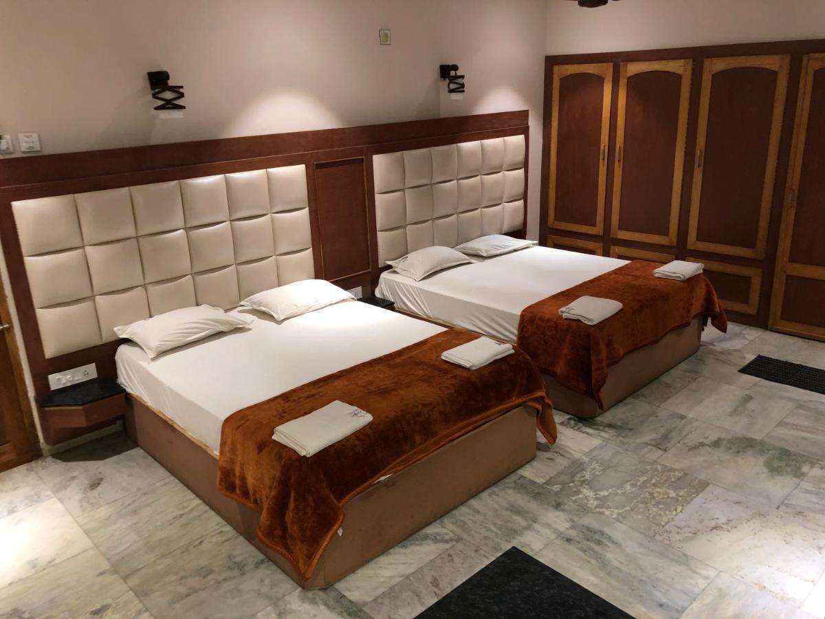 New Cape Hotel Kanyakumari Exteriör bild