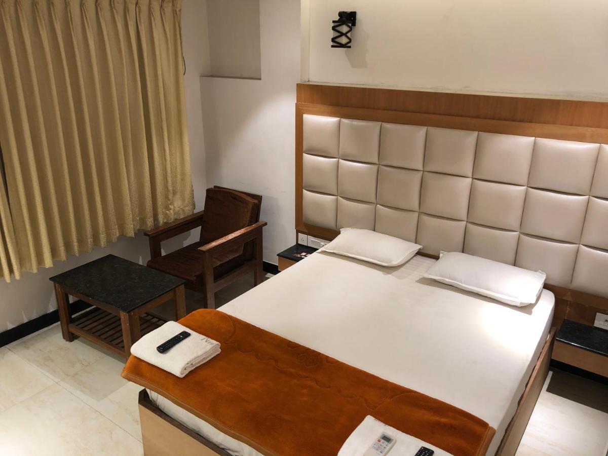 New Cape Hotel Kanyakumari Exteriör bild